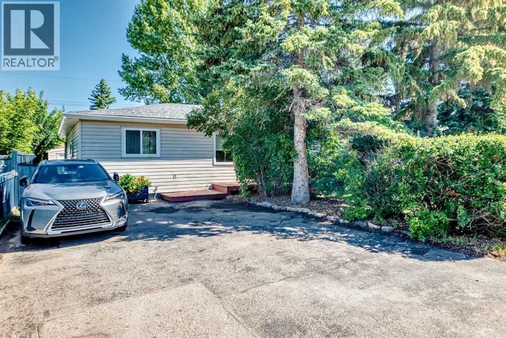 8512 33 Avenue NW, Bowness, Calgary photo 4