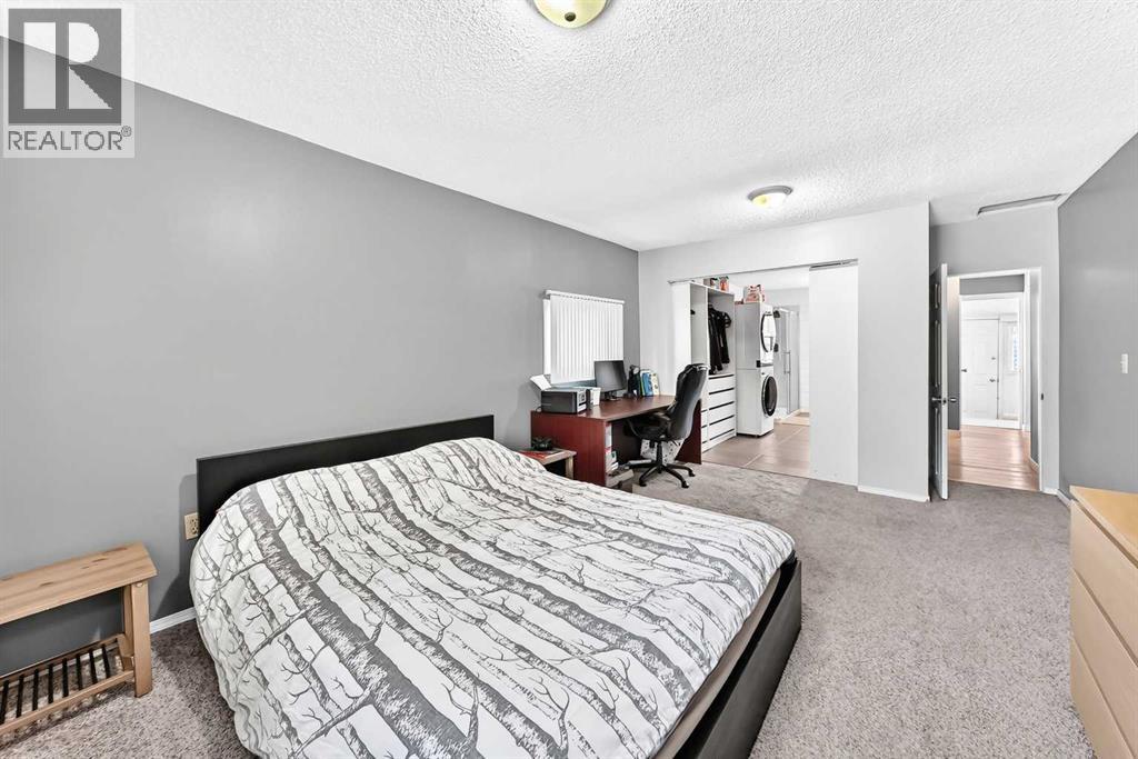 8512 33 Avenue NW - 19
