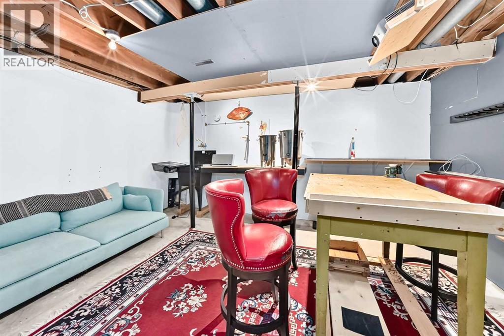 8512 33 Avenue NW - 30