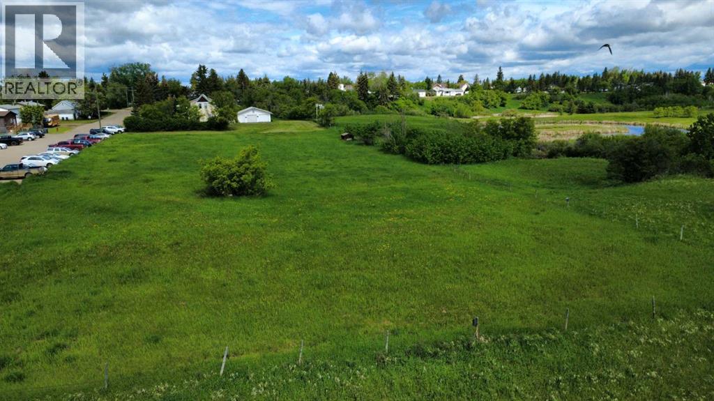 5205 52 Avenue - 5