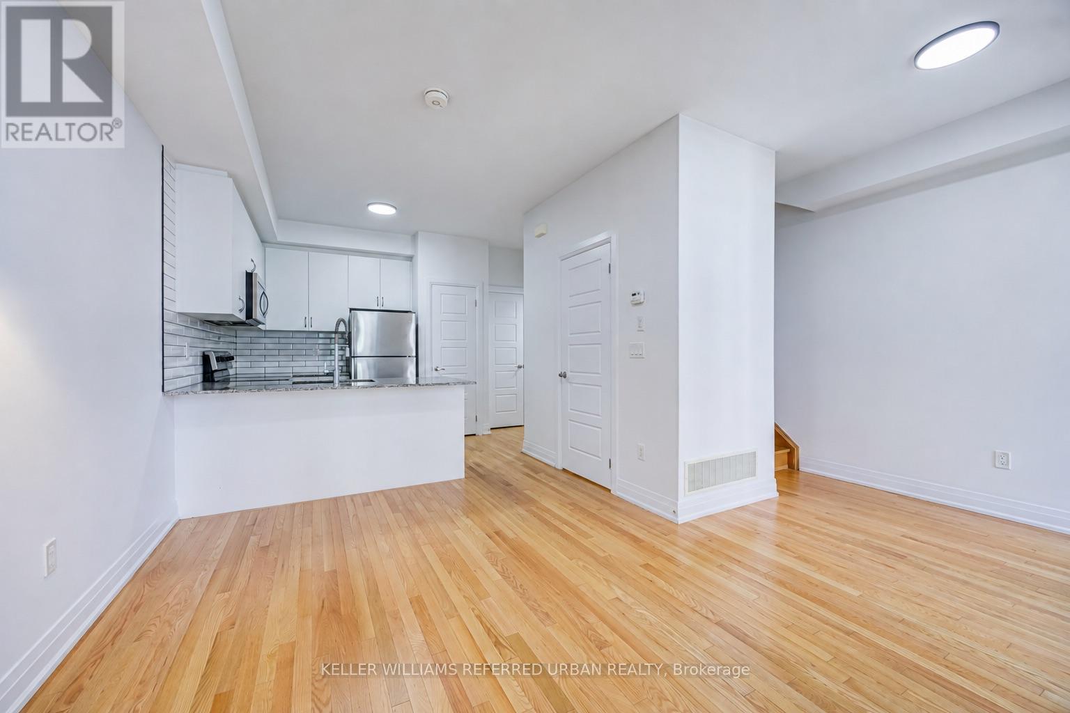 #52 719 LAWRENCE AVENUE W - Image 10
