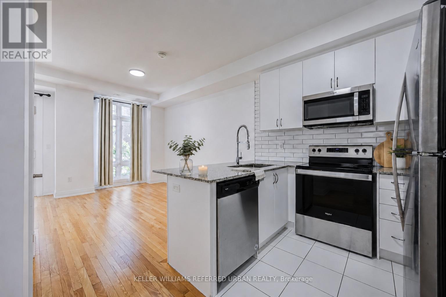 #52 719 LAWRENCE AVENUE W - Image 6