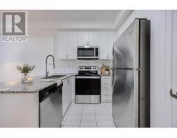52 - 719 Lawrence Avenue W, Toronto, ON M6A0C6 Photo 7
