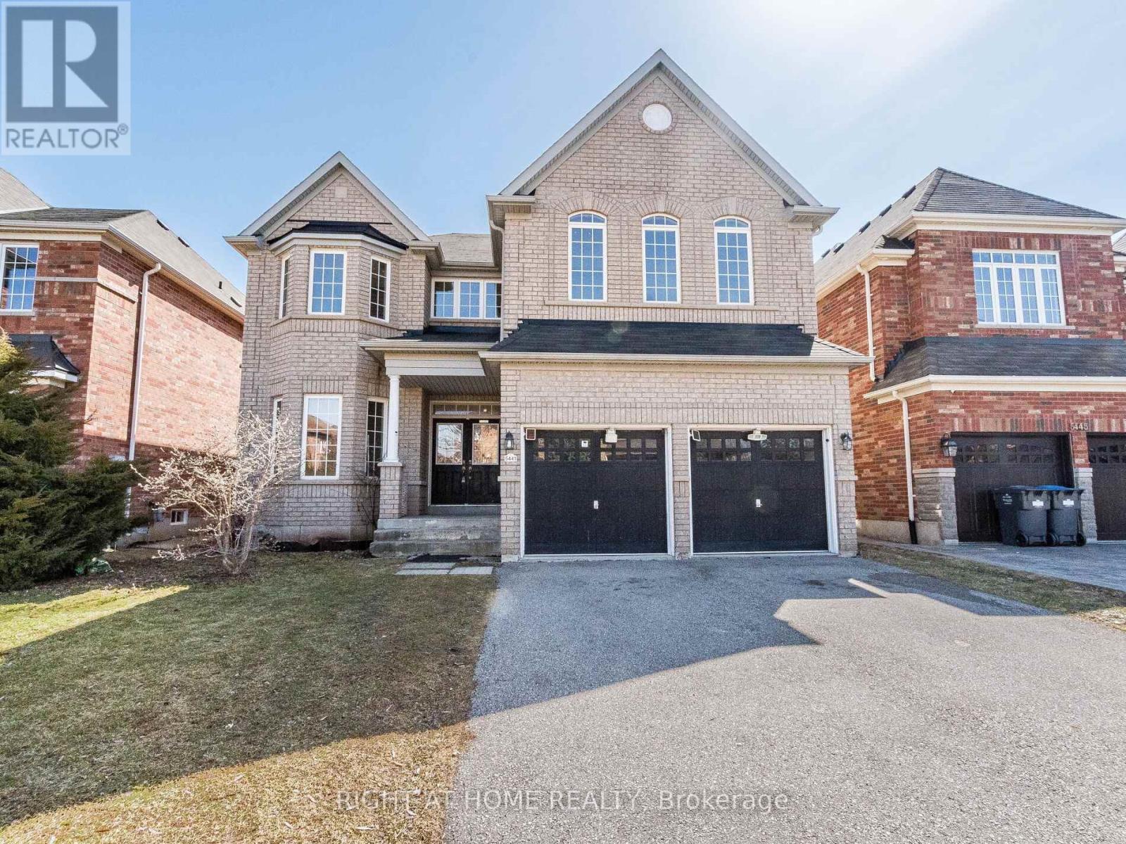 Photo of 5441 Valhalla Crescent