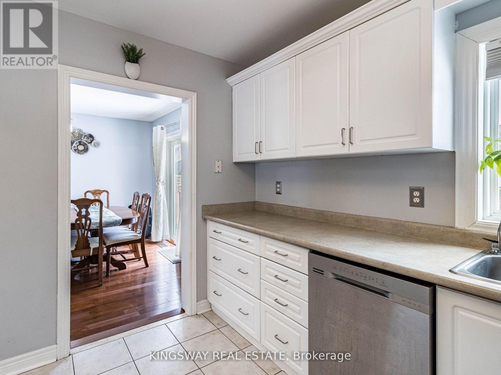 570 ENFIELD ROAD - 14
