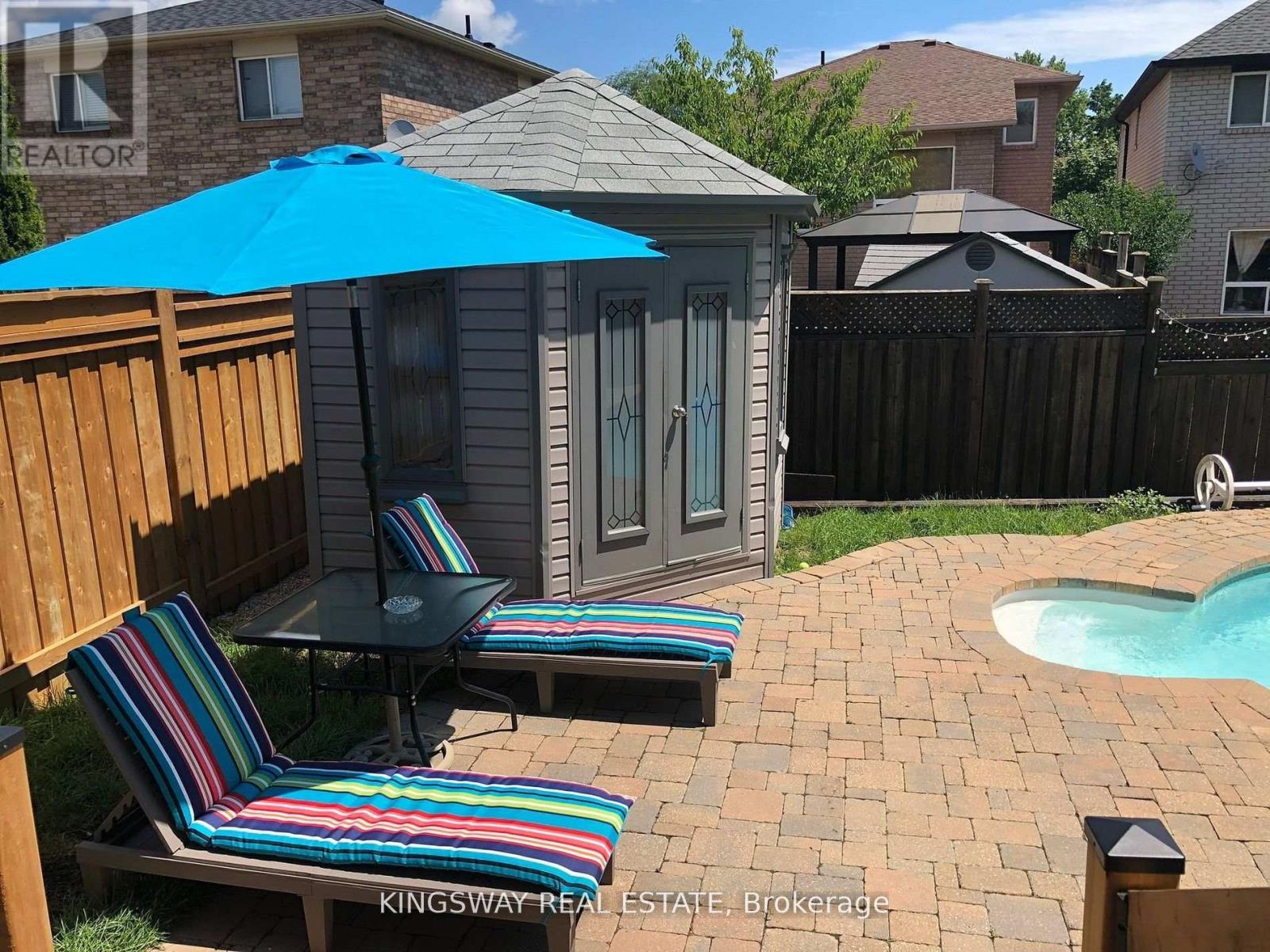 570 ENFIELD ROAD - 36