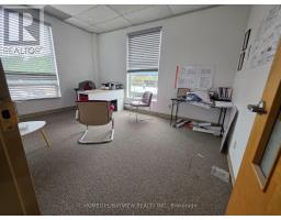 300 - 15 Victoria Avenue, Belleville, ON K8N1Z5 Photo 6