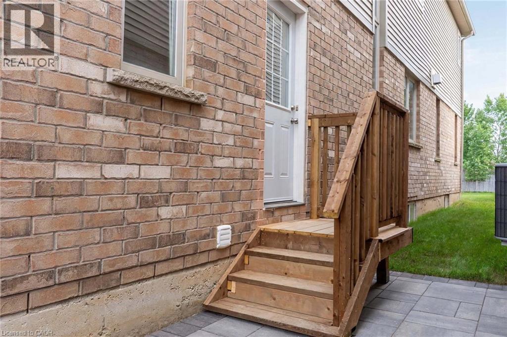53 CREEK RIDGE Street — photo 2