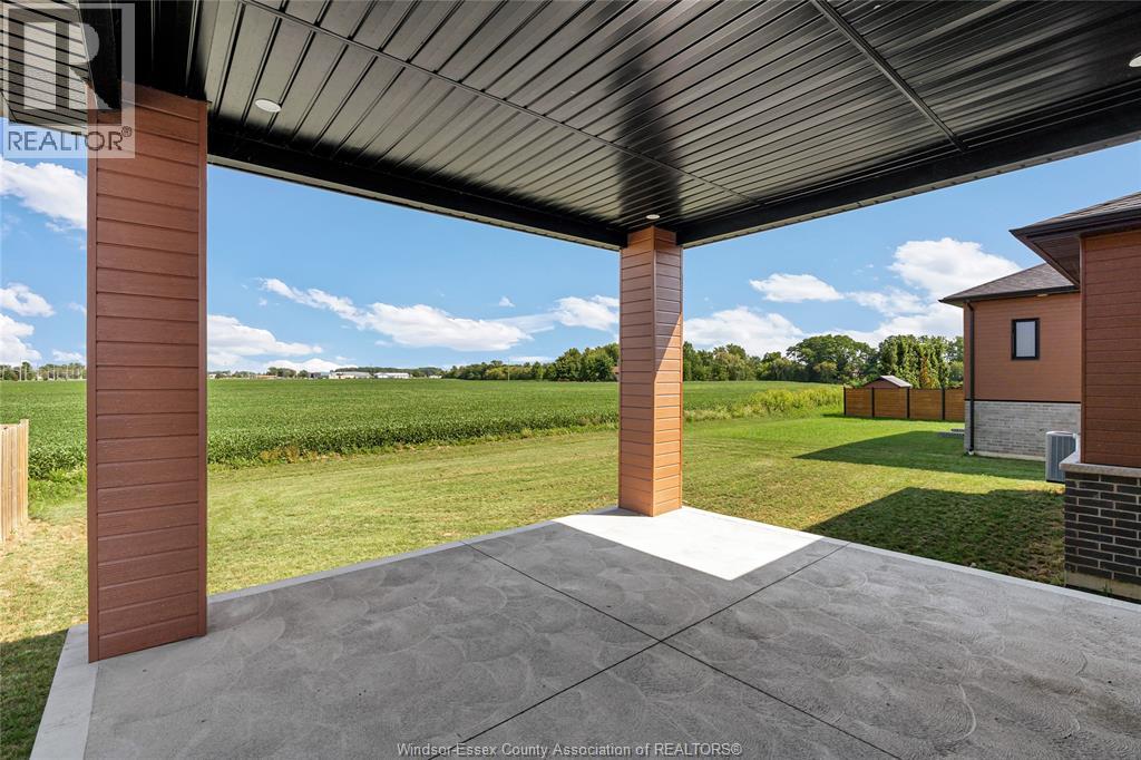 114 HAZEL CRESCENT - 6
