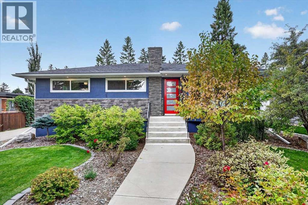 4111 19 Avenue SW, Glendale, Calgary photo 1