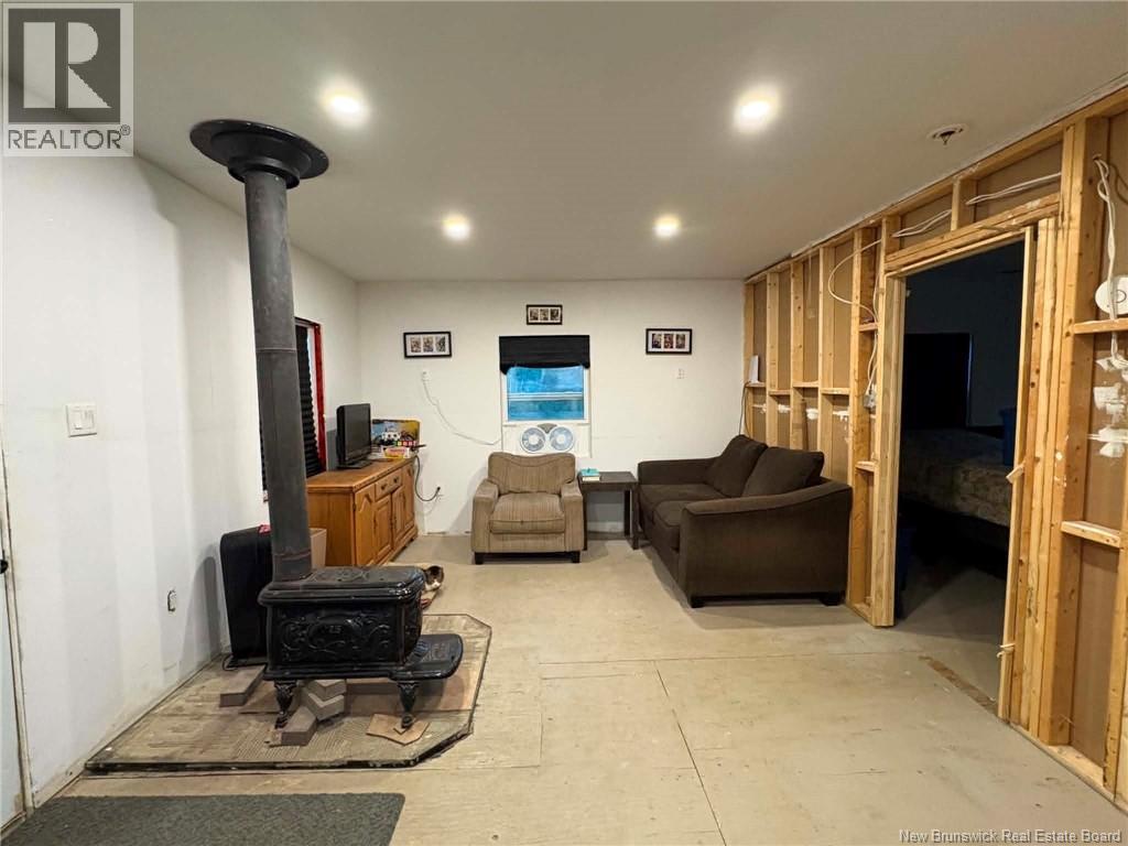 607 Holtville Road - Image 7