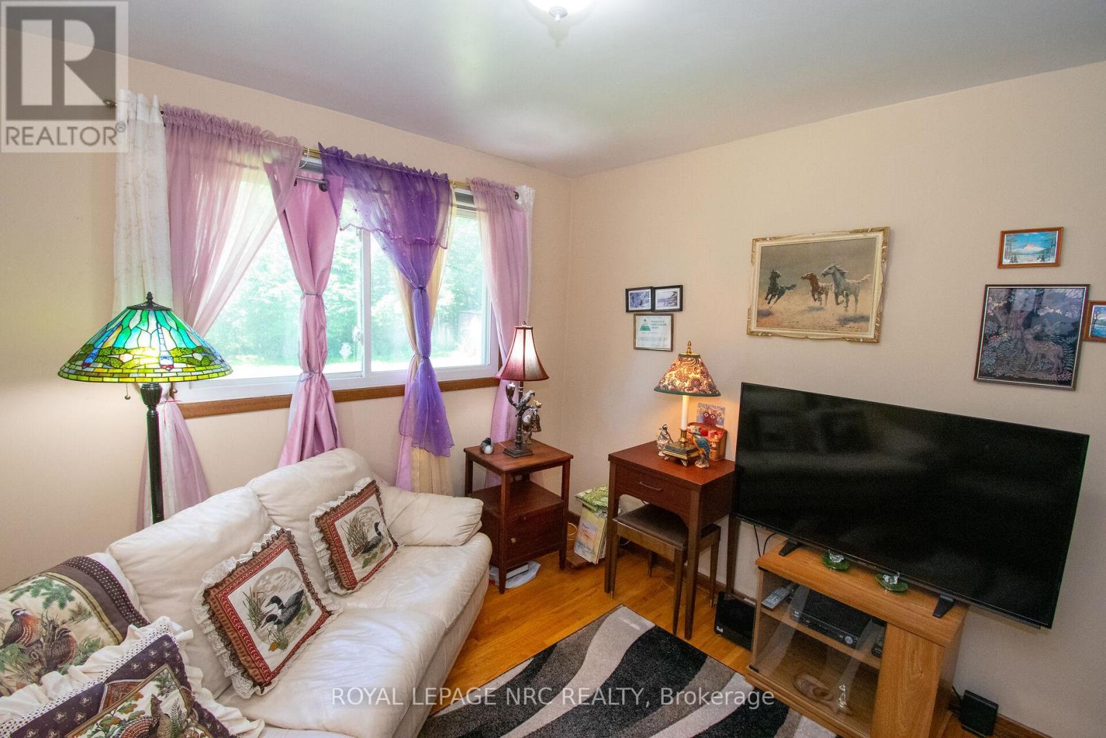 34 WOODINGTON PLACE - 33