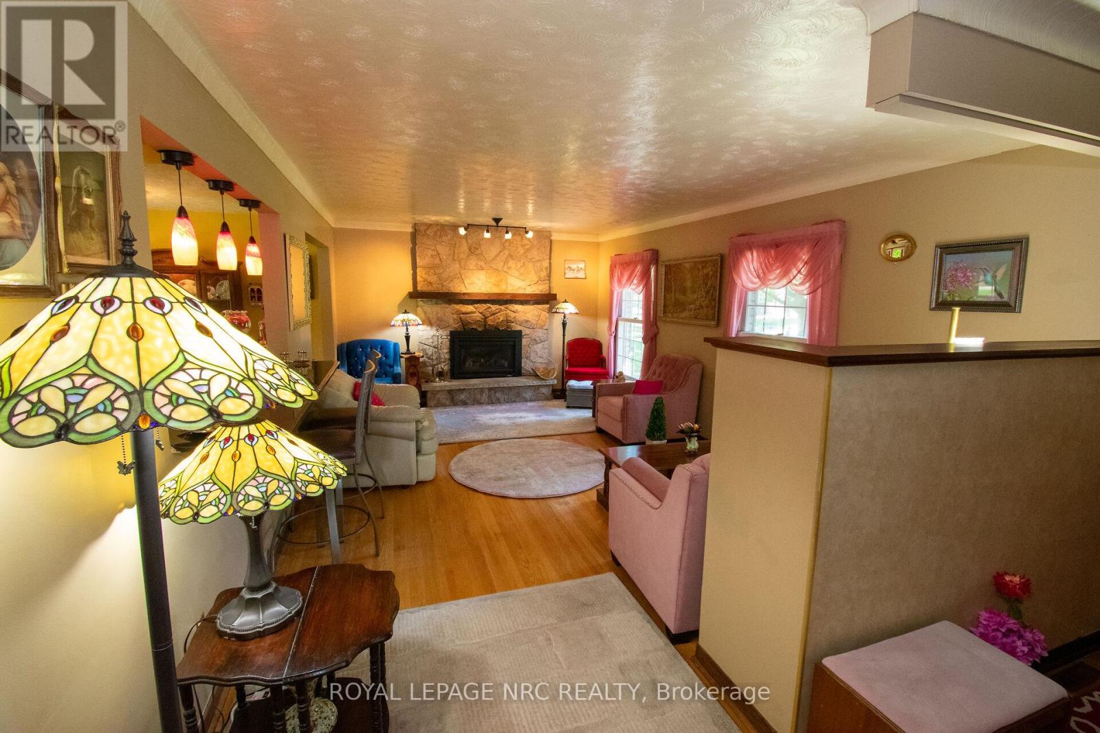 34 WOODINGTON PLACE - 6