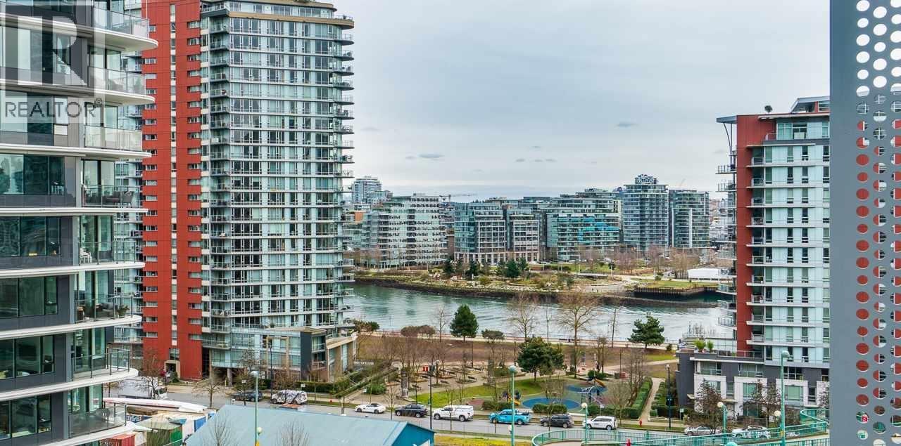 #1081 87 NELSON Street, Vancouver, British Columbia, V6Z0E8, Vancouver, British Columbia — photo 2 of 5