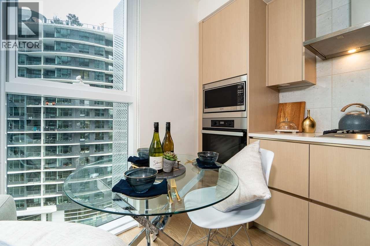 1081 87 NELSON STREET, Vancouver — photo 8