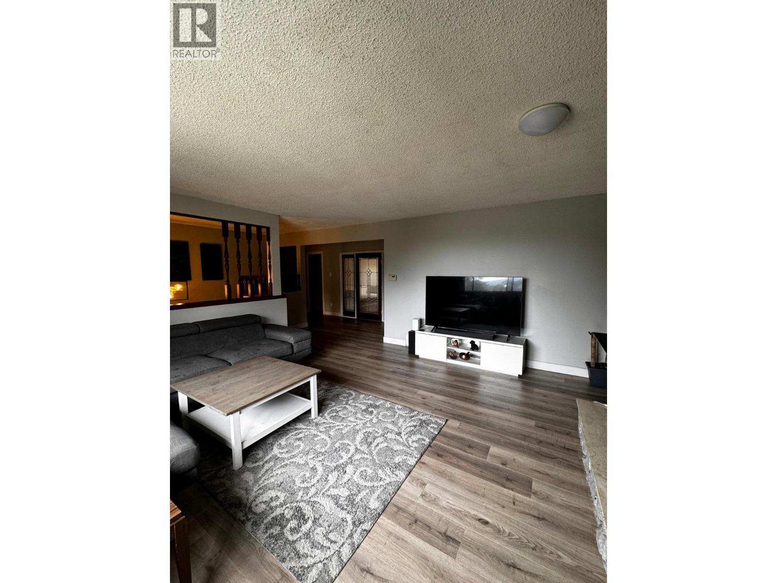 2205 NINTH AVENUE, New Westminster - Image 1