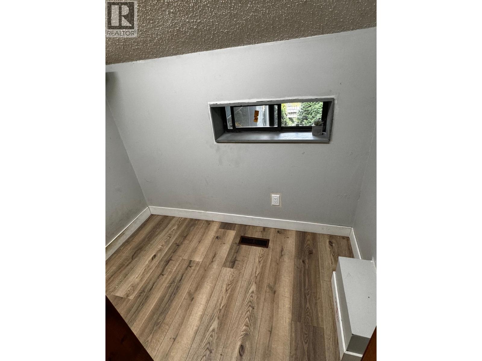2205 NINTH AVENUE, New Westminster - Image 1
