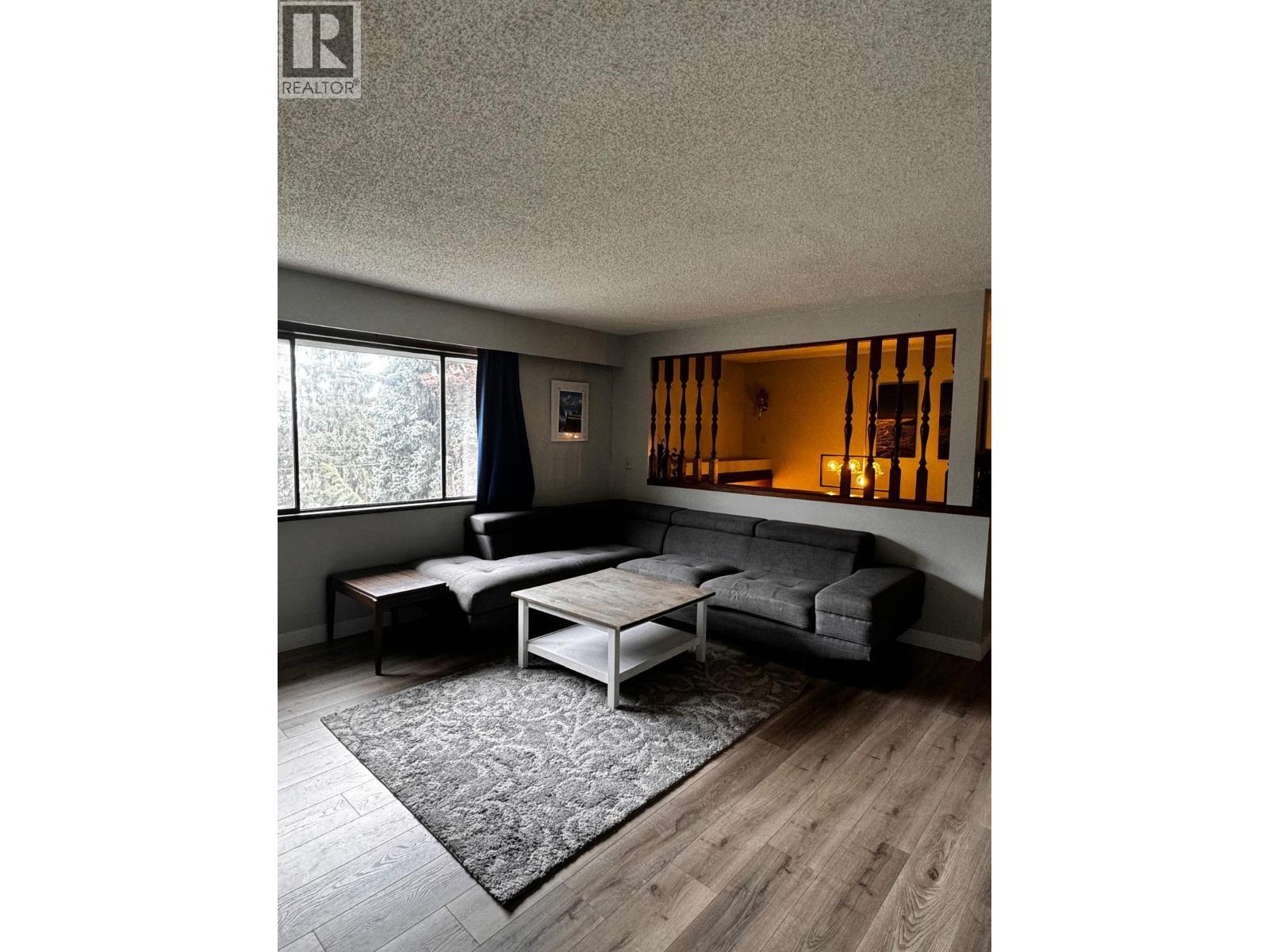 2205 NINTH Avenue, New Westminster, British Columbia, V3M3H1, New Westminster, British Columbia — photo 5 of 5