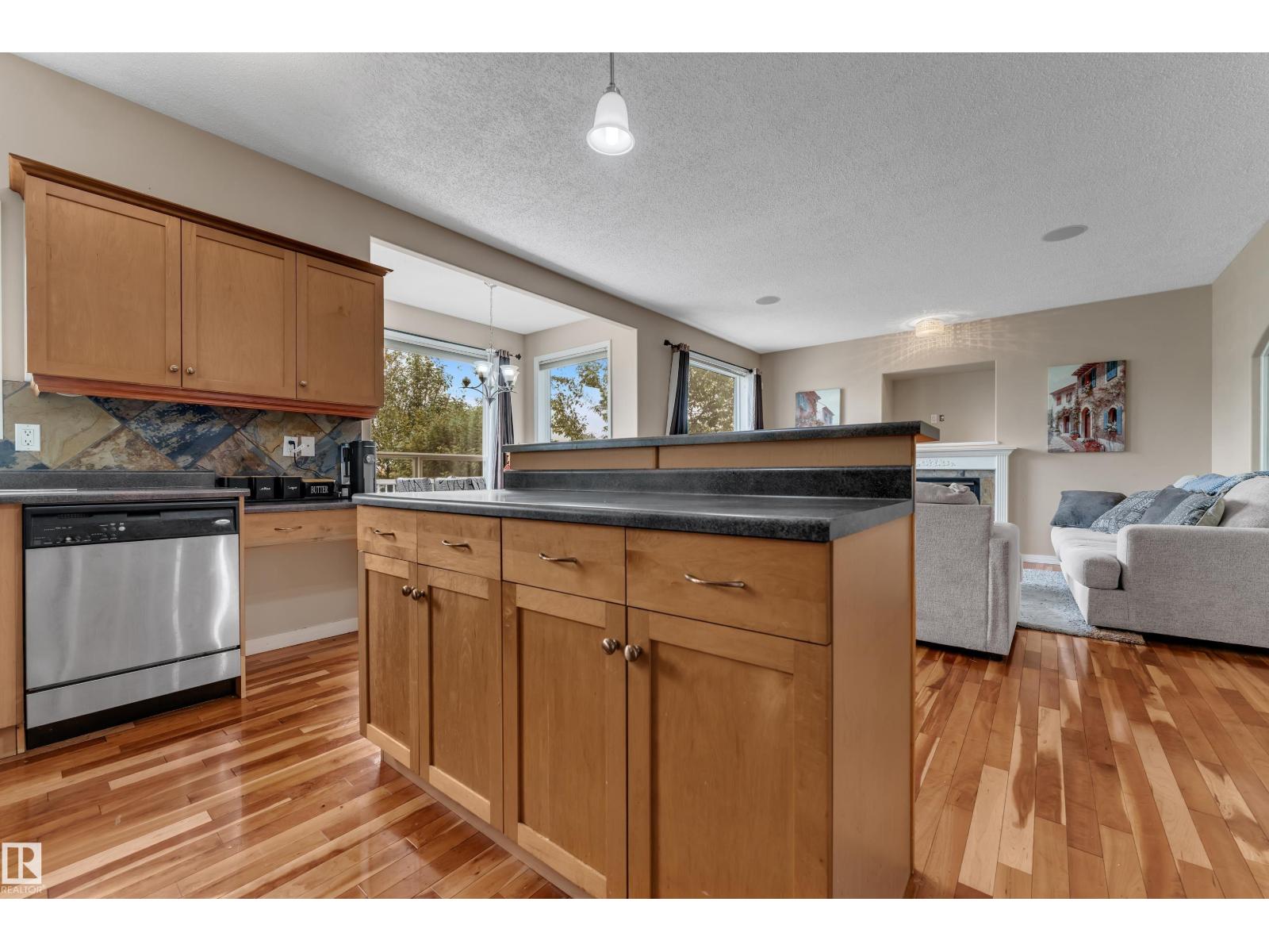 1226 MCALLISTER WY SW - 22