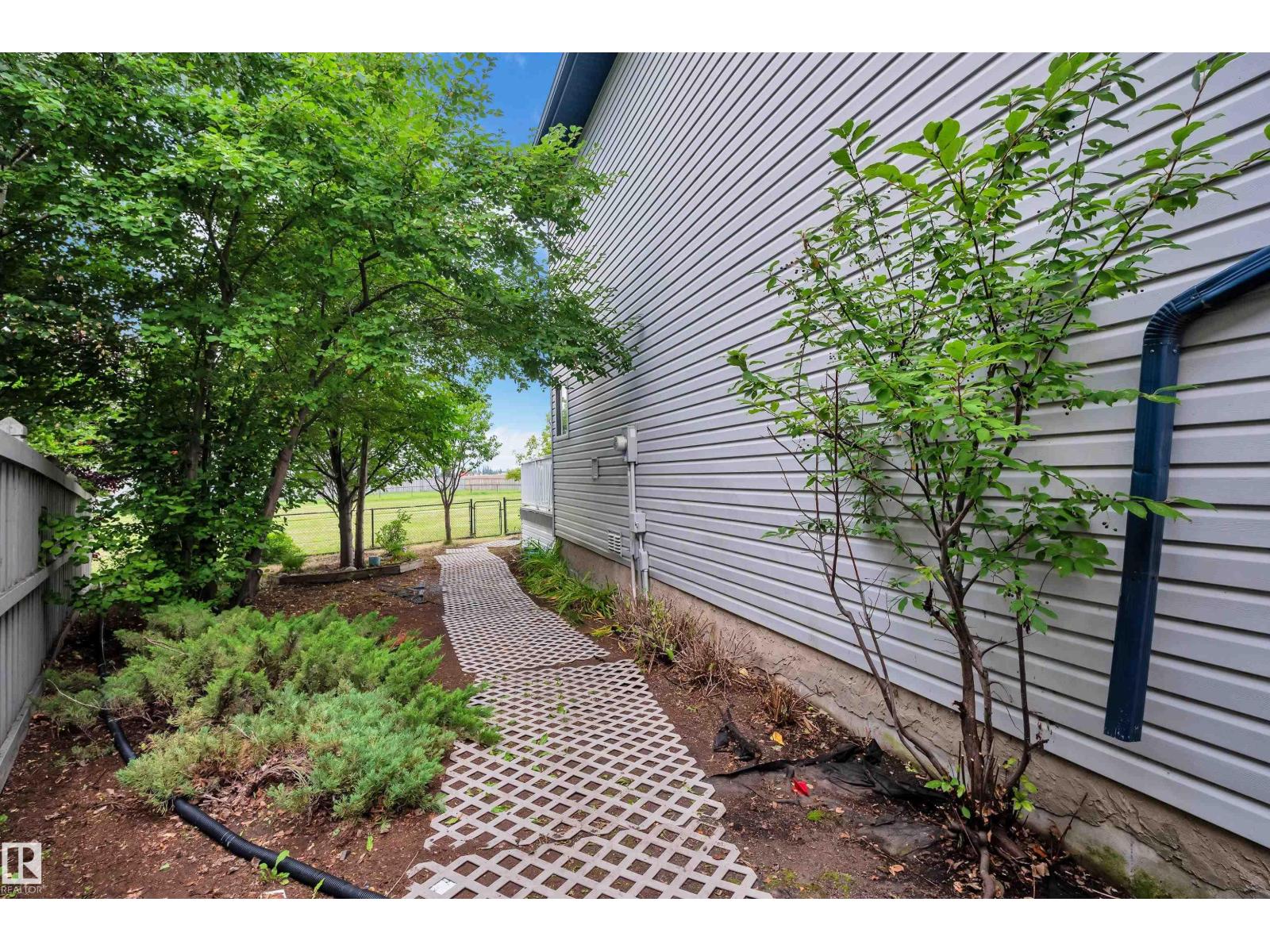 1226 MCALLISTER WY SW - 49