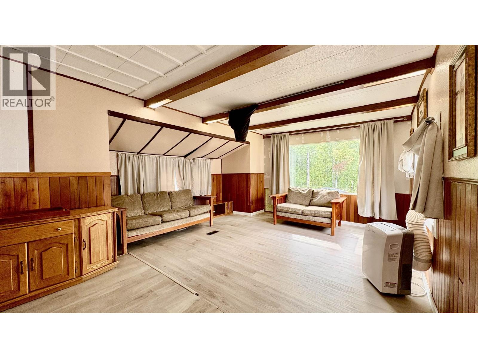 #2 8474 BUNCE ROAD - Image 3