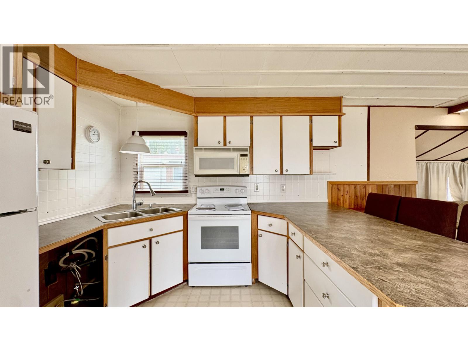 #2 8474 BUNCE ROAD - Image 7