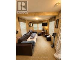 137 - 285 Crydermans Side Road, Georgina, ON L0E1A0 Photo 11