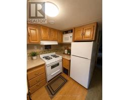 137 - 285 Crydermans Side Road, Georgina, ON L0E1A0 Photo 9