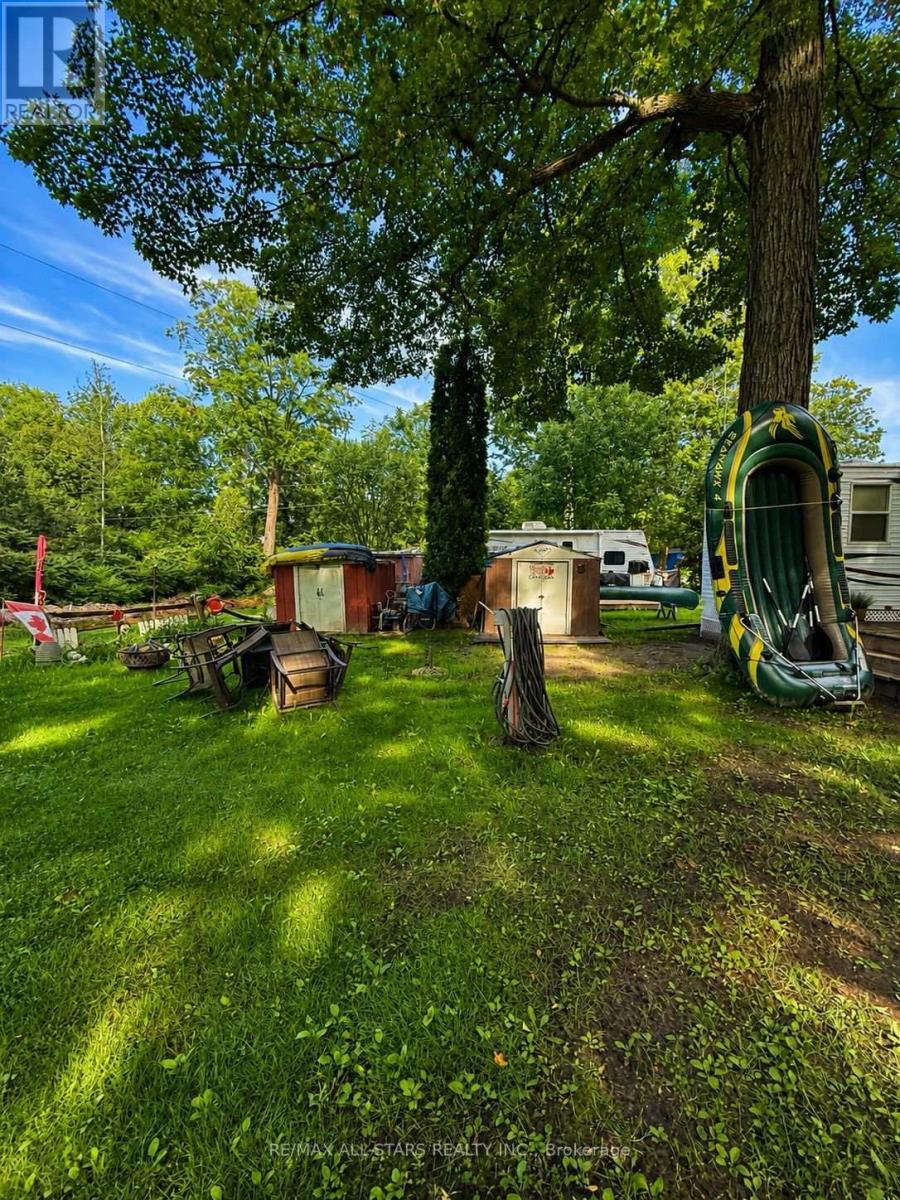 #137 285 CRYDERMANS SIDE ROAD - Image 4