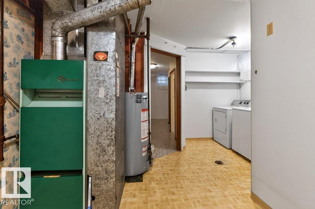 11042 152 ST NW - 40