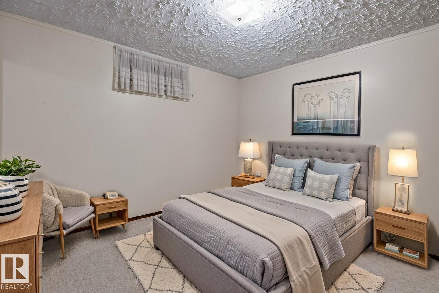 11042 152 ST NW - 36