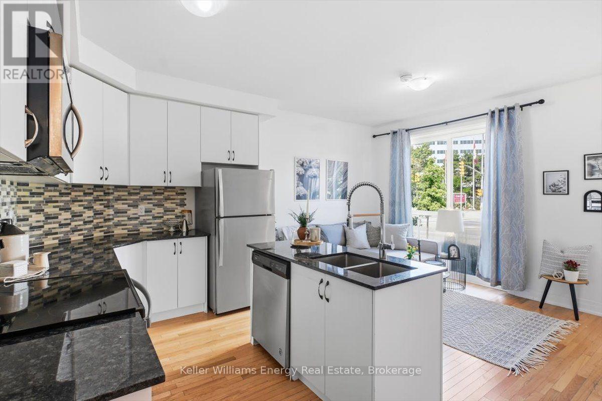 #65 721 LAWRENCE AVENUE W - Image 12