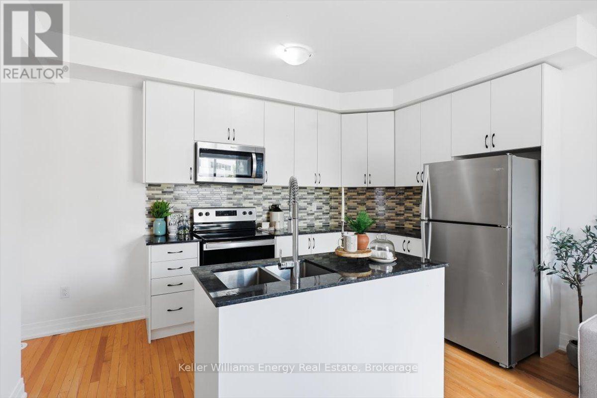 #65 721 LAWRENCE AVENUE W - Image 14