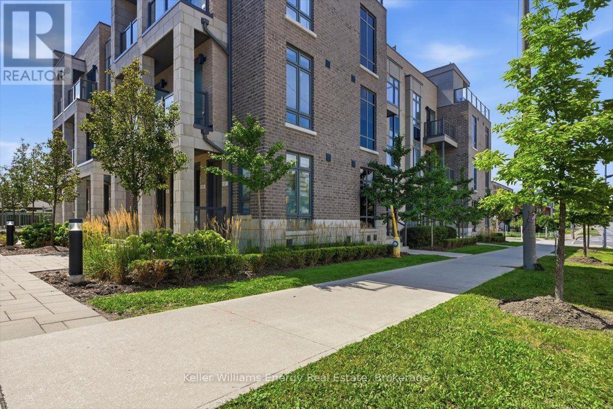 #65 721 LAWRENCE AVENUE W - Image 4
