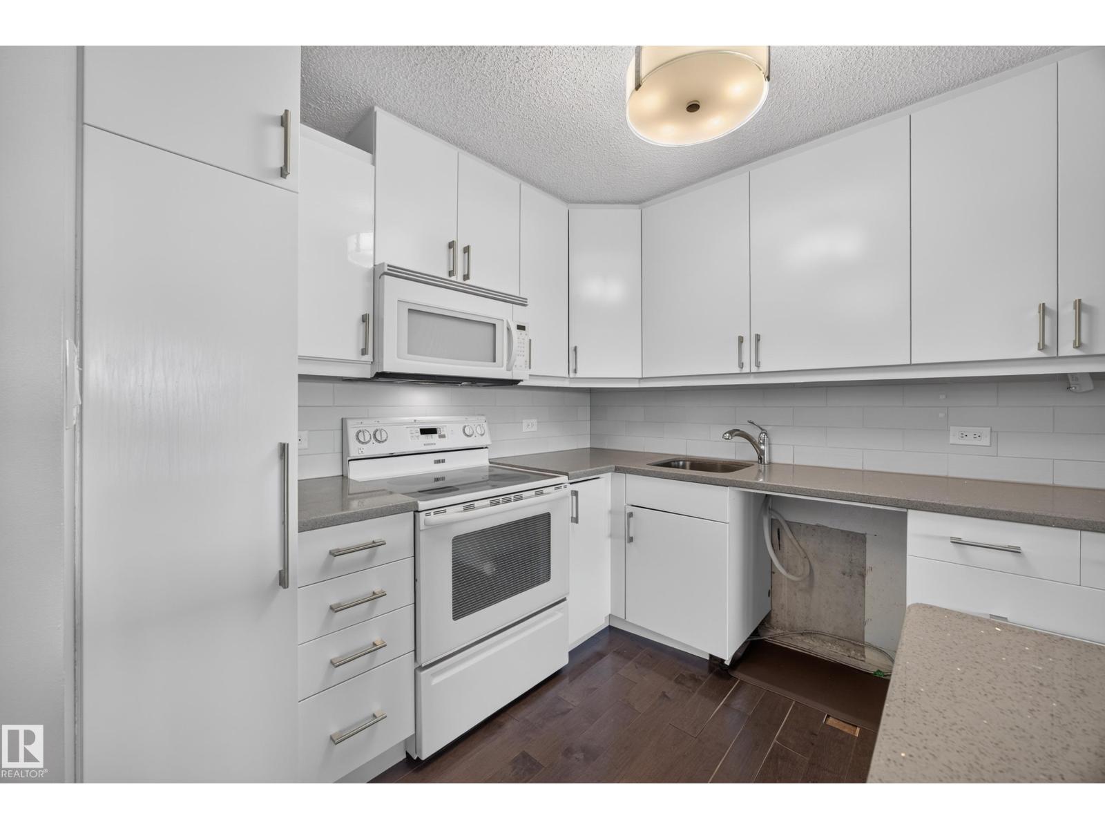 #803 10011 123 ST NW - 6