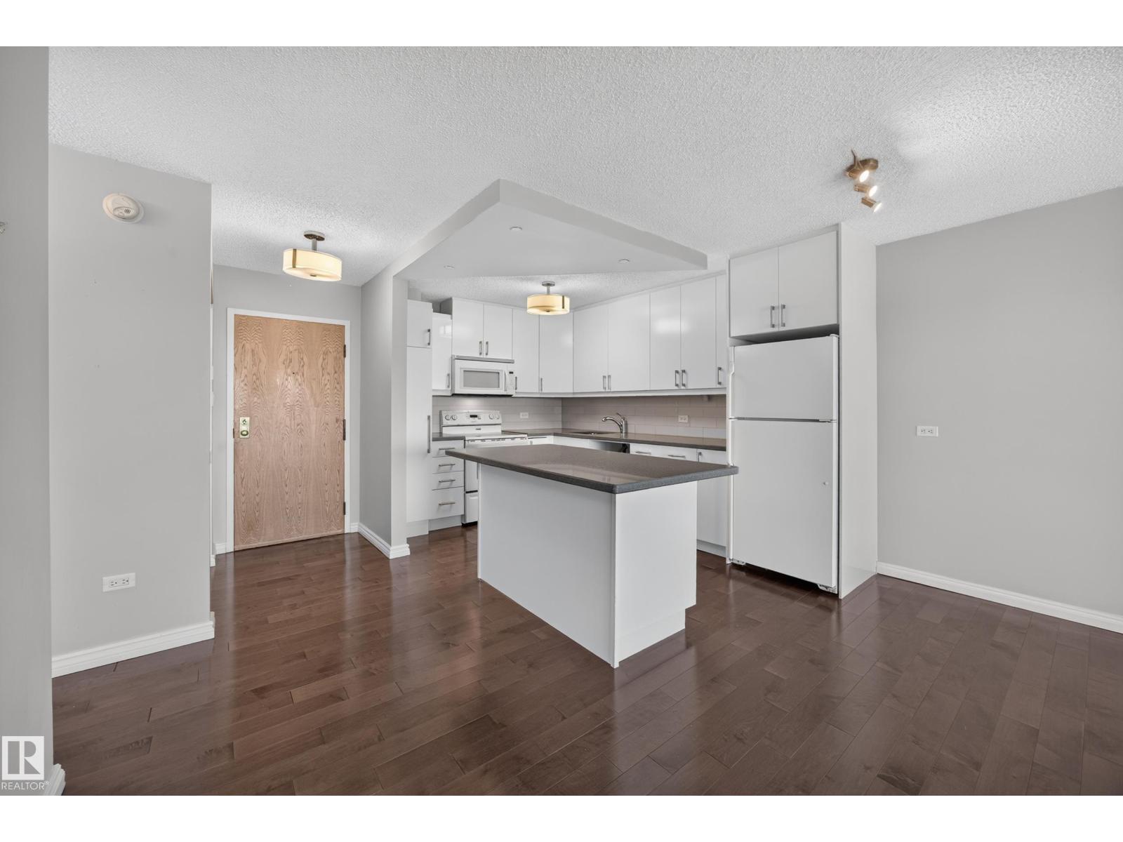 #803 10011 123 ST NW, Wîhkwêntôwin, Edmonton photo 4