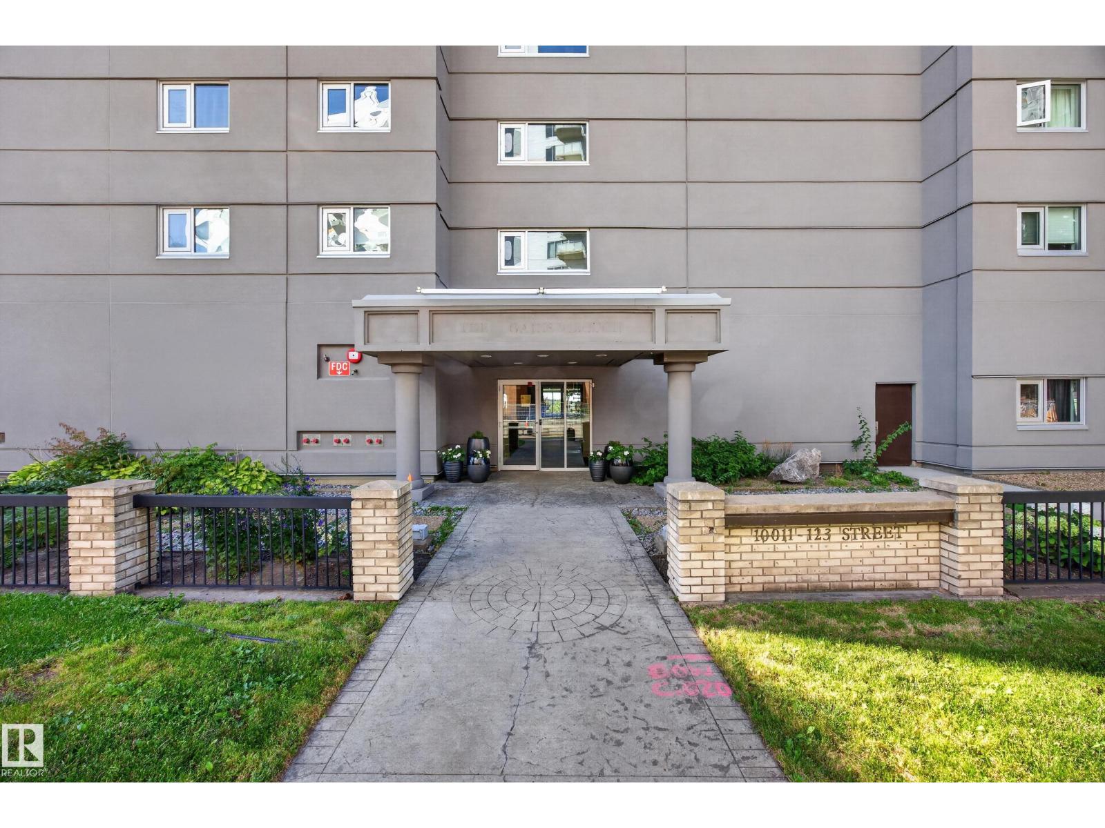 #803 10011 123 ST NW - 61