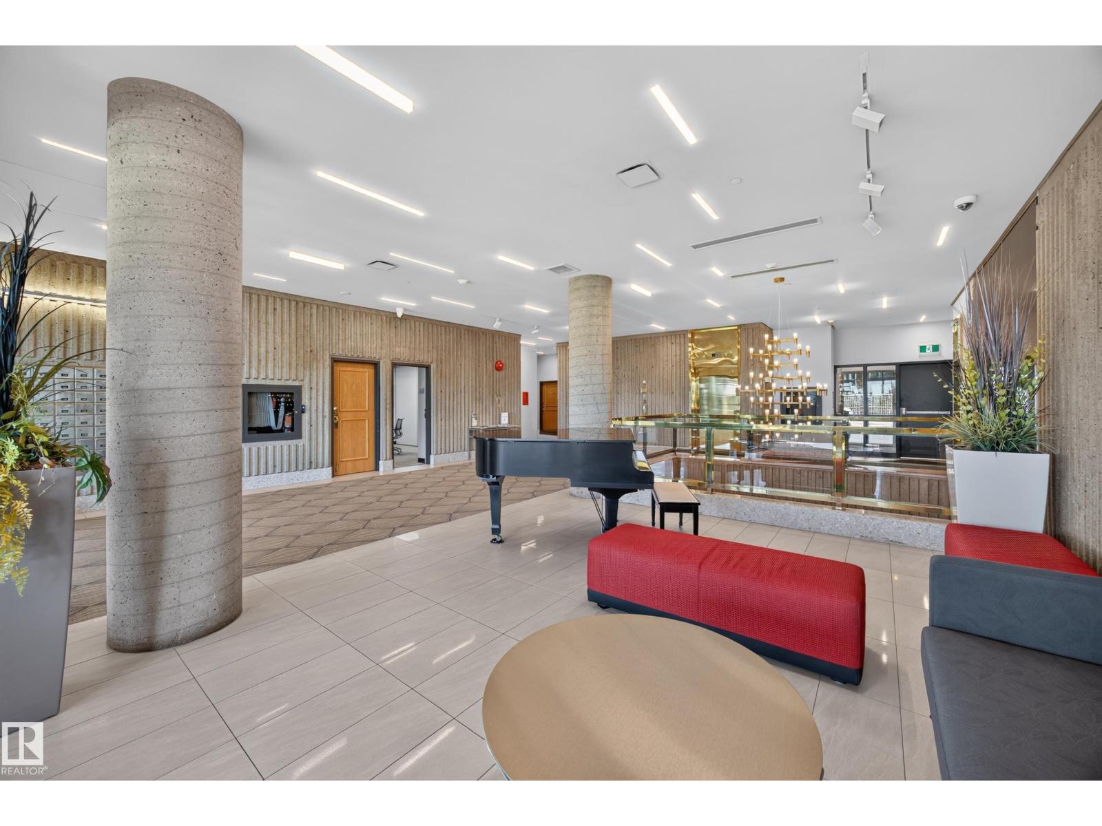 #803 10011 123 ST NW - 35