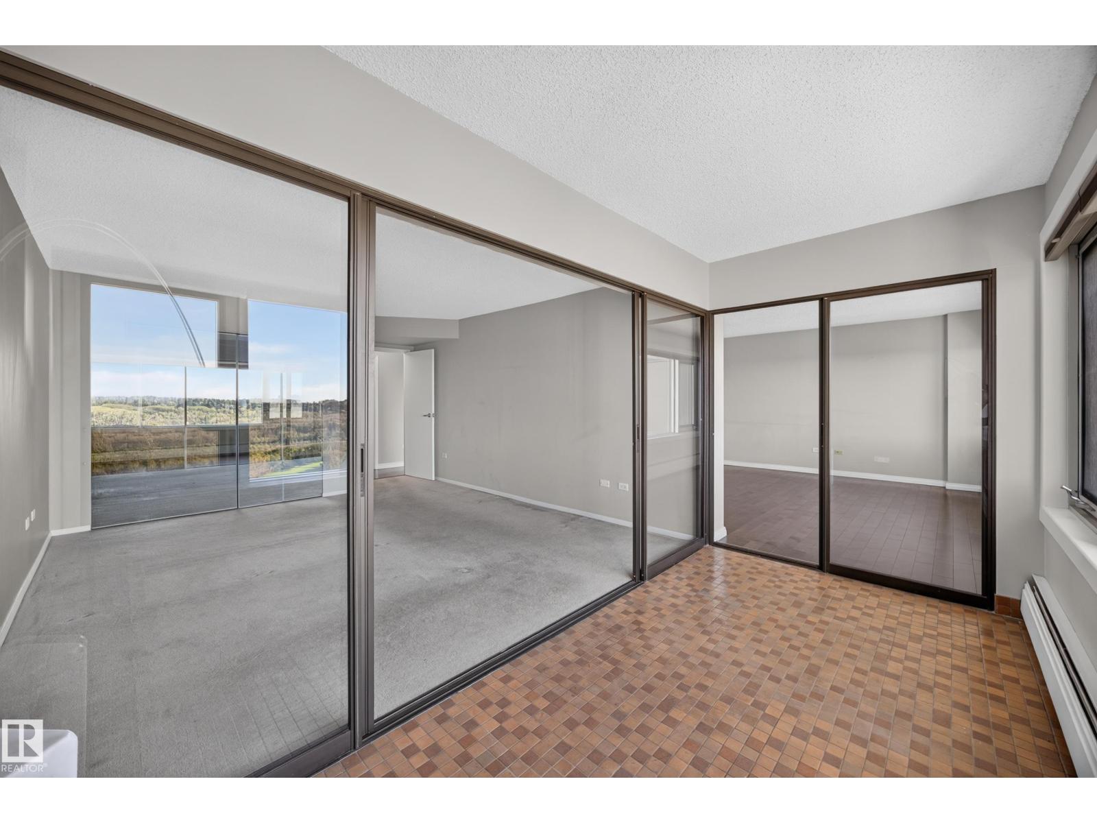 #803 10011 123 ST NW - 24