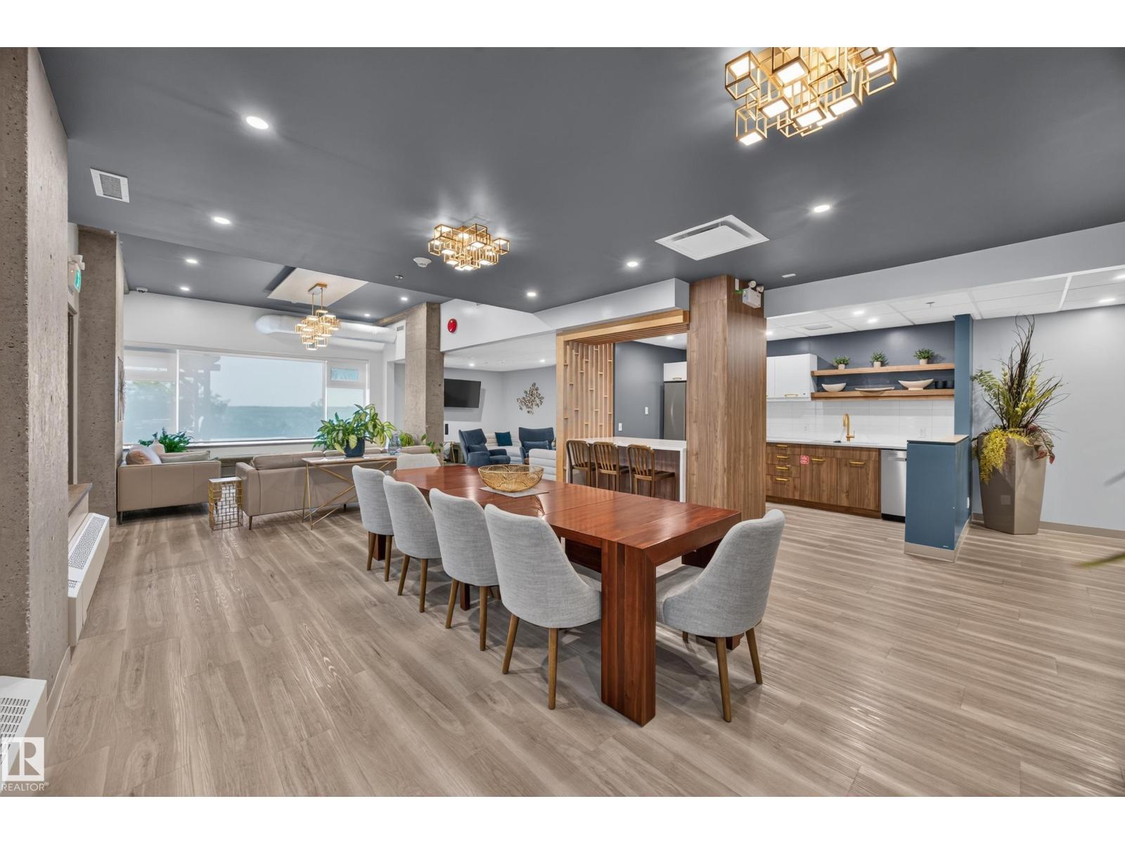 #803 10011 123 ST NW - 42