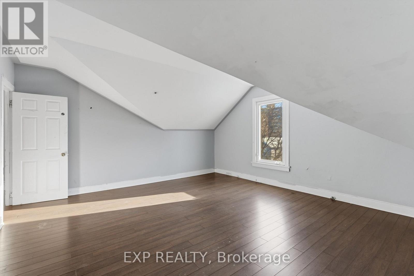 175 KING STREET - Image 40