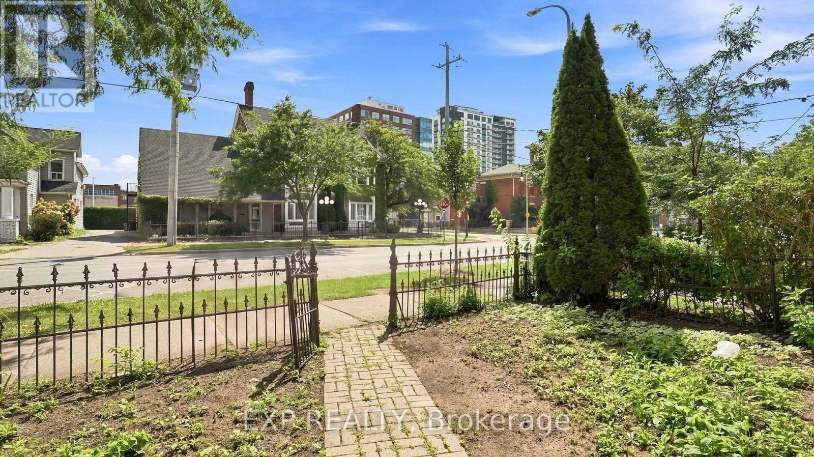 175 KING STREET - Image 42