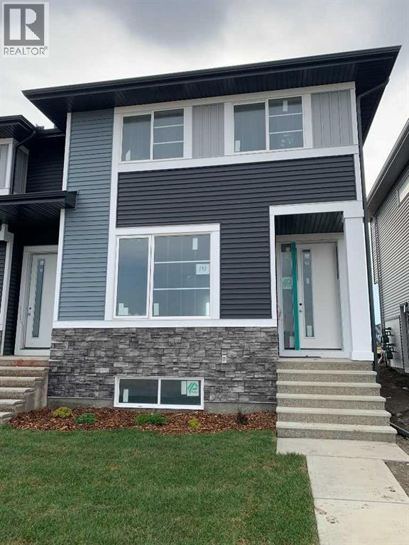 143 Ambleridge Street E - 1