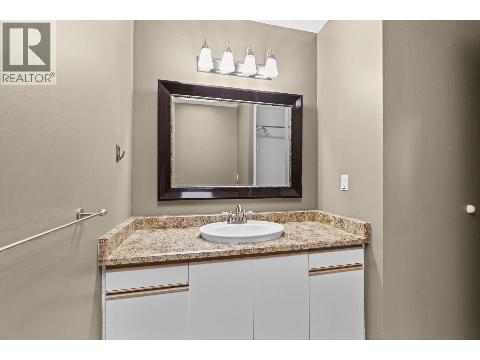 602 Willms Road, Kelowna