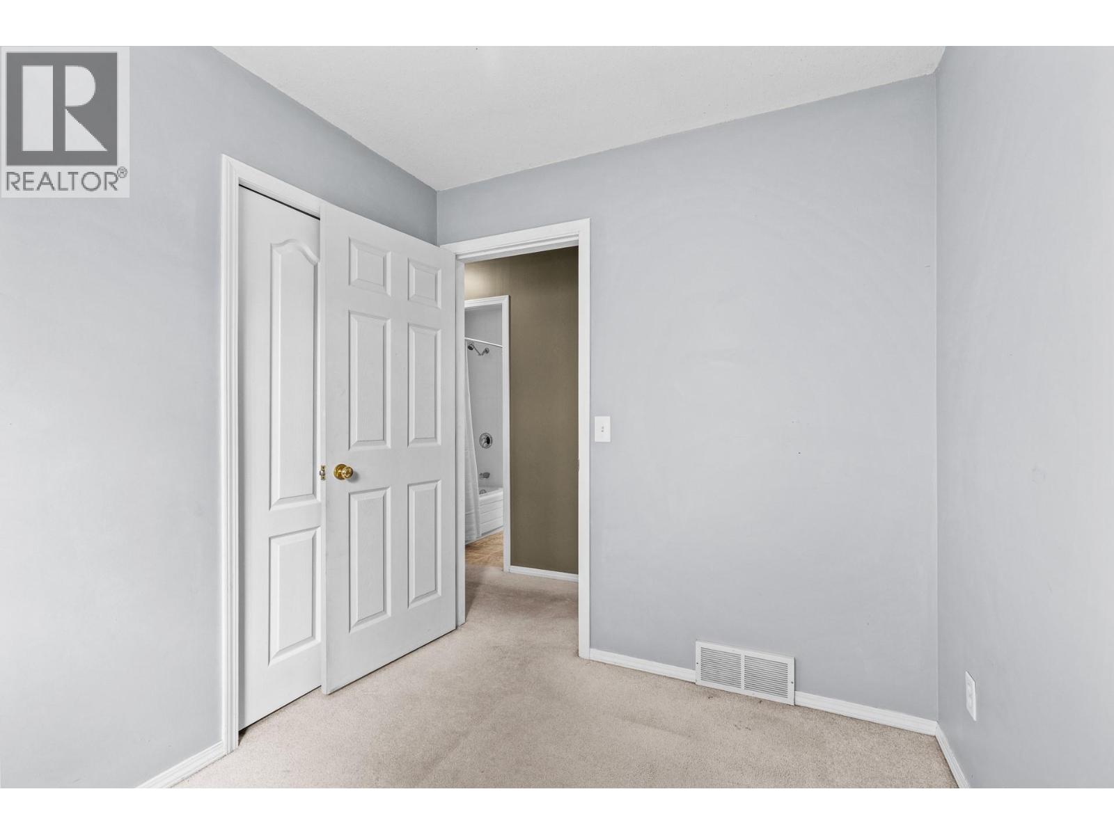 602 Willms Road, Kelowna