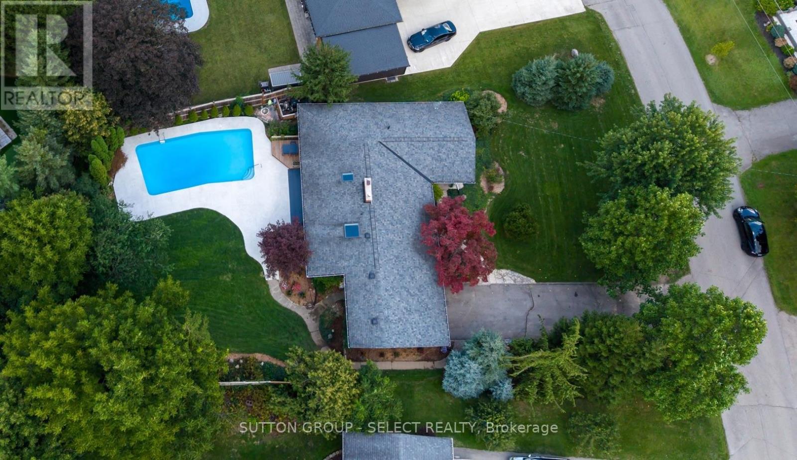 3 bedroom Single Family exterior, 10 Northcrest Drive, London North (North B), Ontario