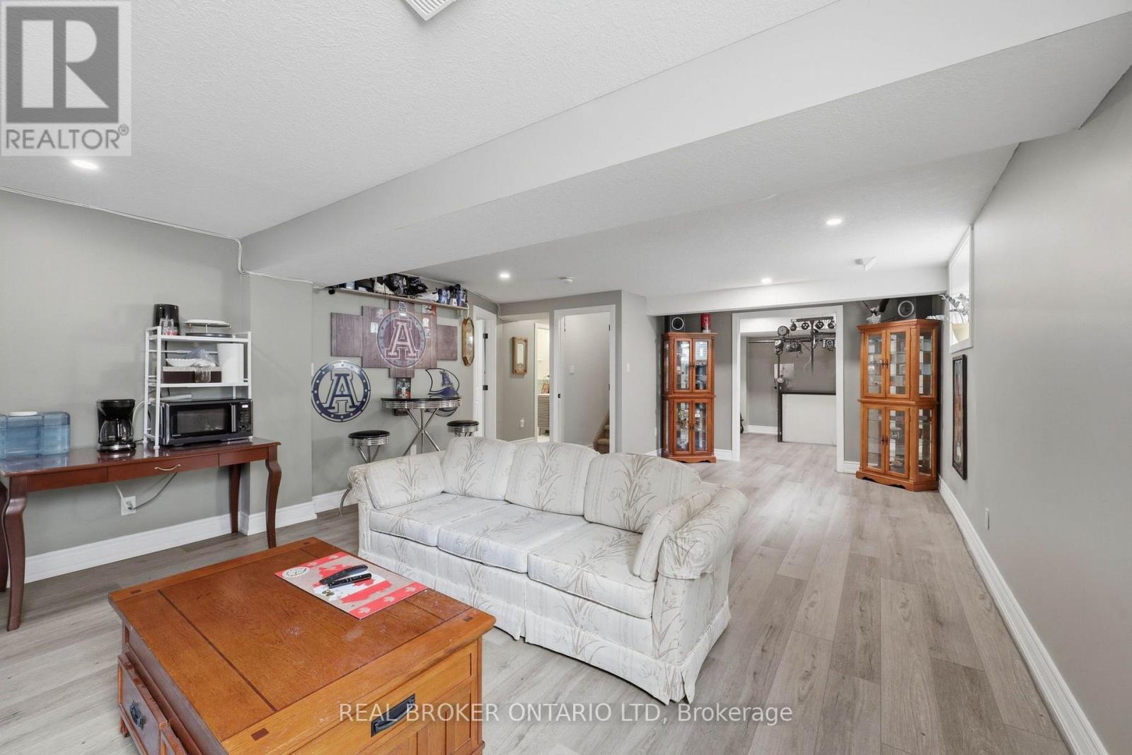 4 DORAL COURT - Image 30