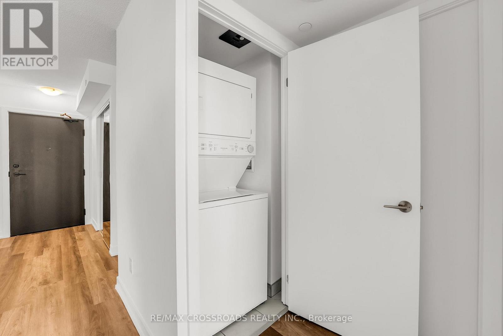 #1411 1480 BAYLY STREET - 29