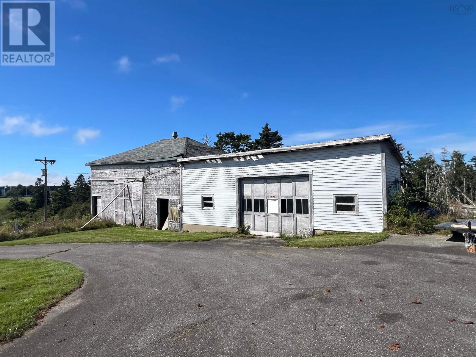 355 Pleasant Street - 25