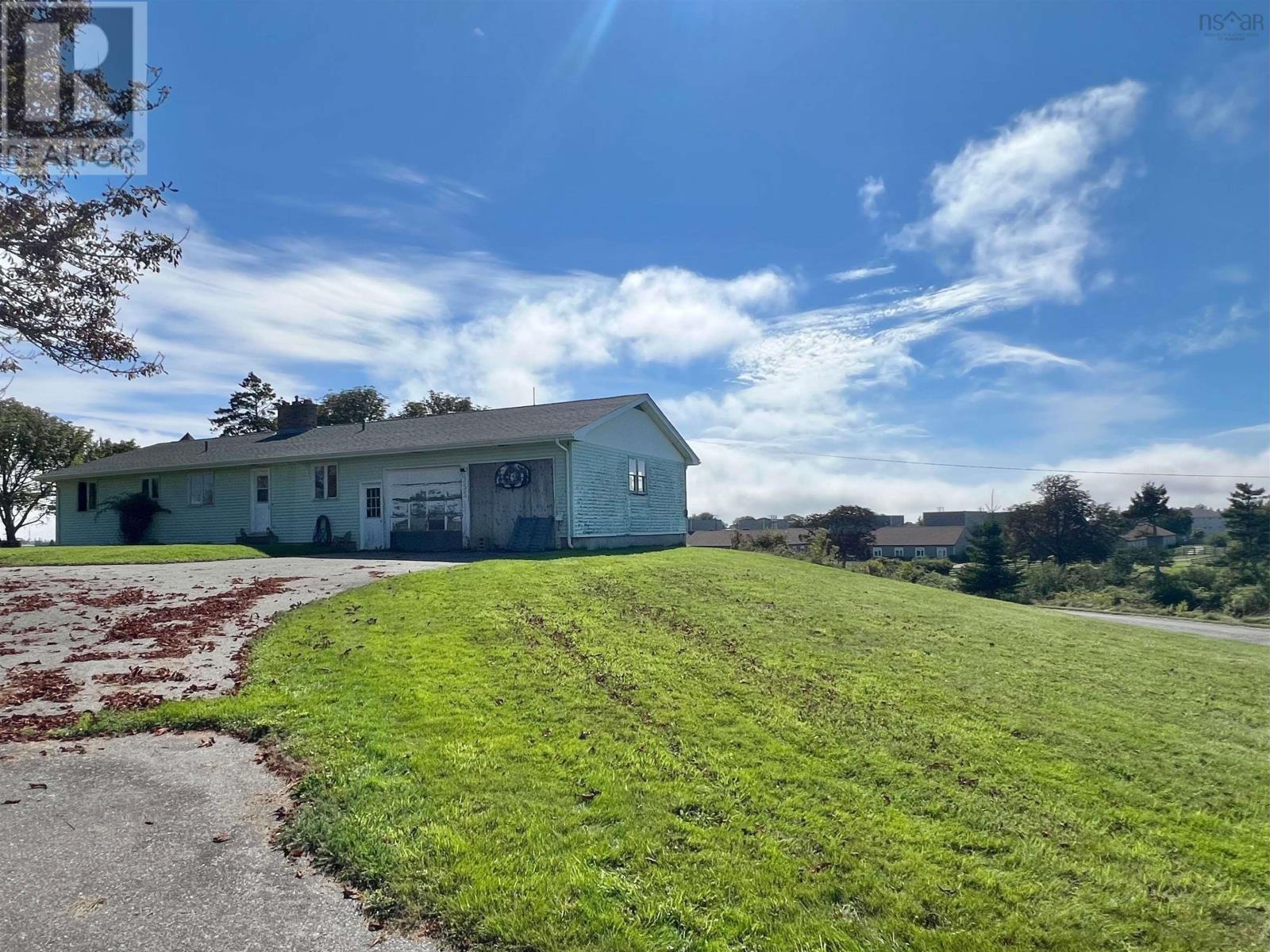 355 Pleasant Street - 23